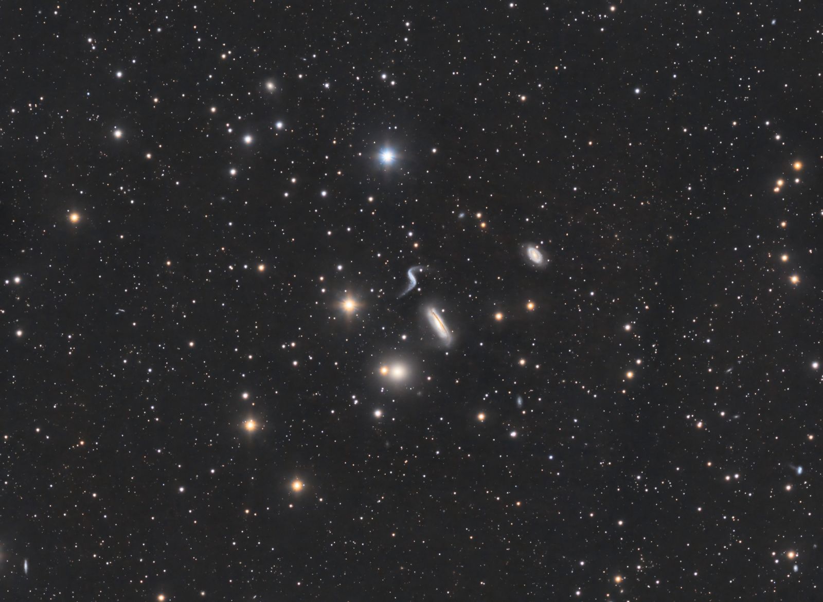 希克森 44 致密星系群